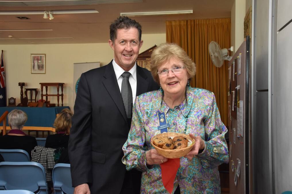 The judge: Federal MP Luke Hartsuyker with the judging assistant and CWA member Barbara Lee.