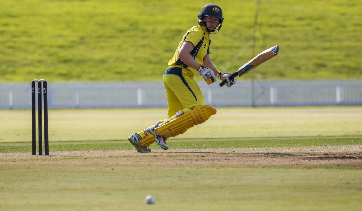 Runs there: Alex Blackwell in action for Australia on March 2 in New Zealand. Photo: Mead Norton/Getty Images