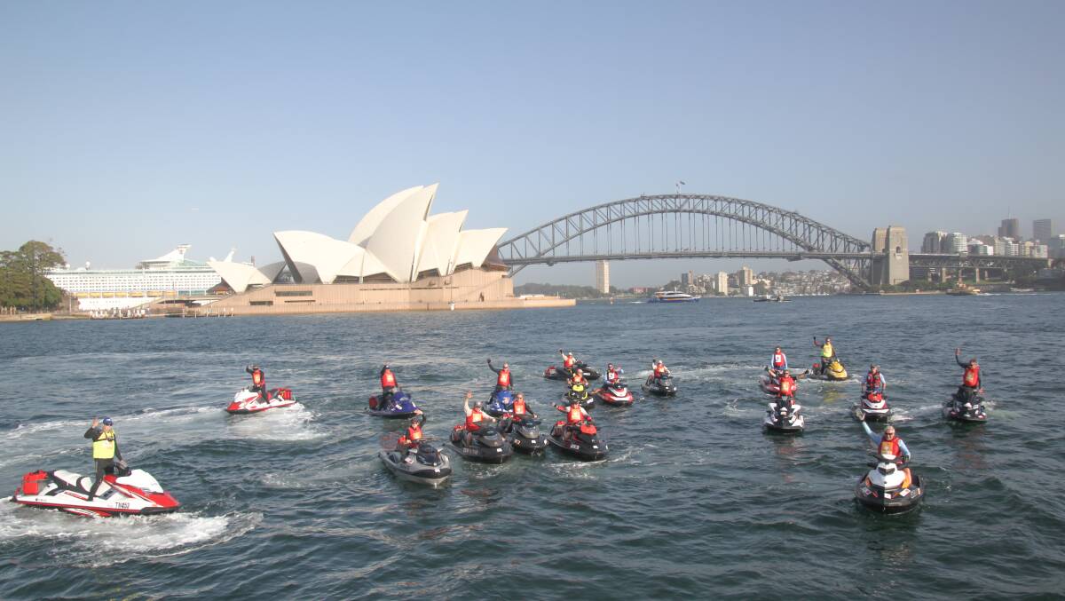 Team Orange leaving Sydney Harbour.