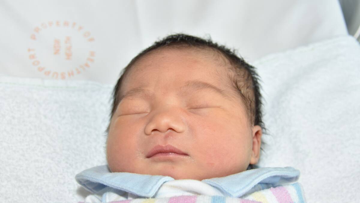 A baby girl Elena Lisa has been born to Jiaxin 'Angela' Lei of Wauchope.
She weighed 3.5kgs and is a first child.
