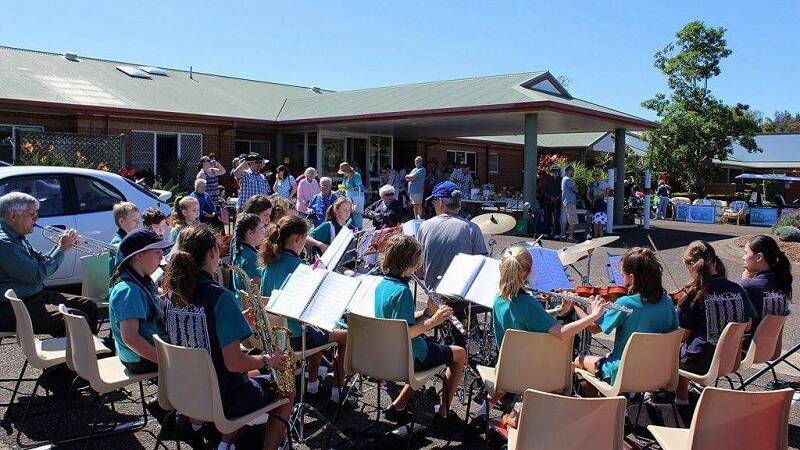 Entertainment at Maryknoll Tacking Point public school band.