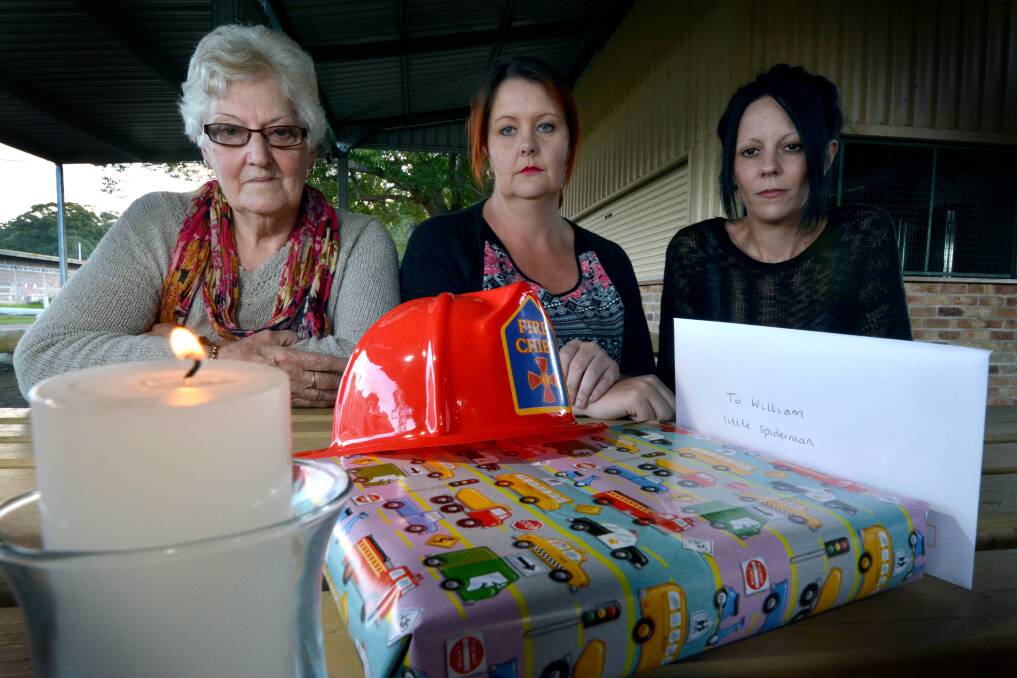 Bring him home: Dene Harper, Michelle Roelandts and Karlee Butler will celebrate William's fourth birthday on Friday with cake, presents and balloons. The Port News wants everyone to do the same. Pic: PETER GLEESON