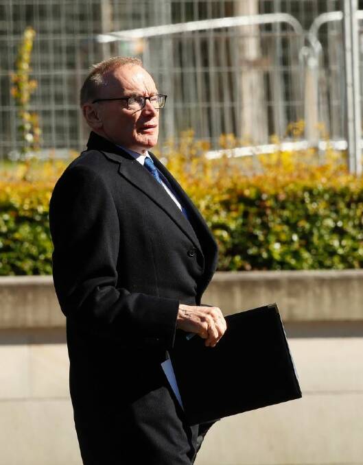 Former Foreign Minister Bob Carr arrives to the State Funeral for The Honourable John Richard Johnson at St Mary's Cathedral on August 18, 2017 in Sydney, Australia.  (Photo by Daniel Munoz/Fairfax Media)