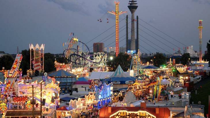 Dusseldorf sports the biggest fun fair on the Rhine. Photo: U. Otte