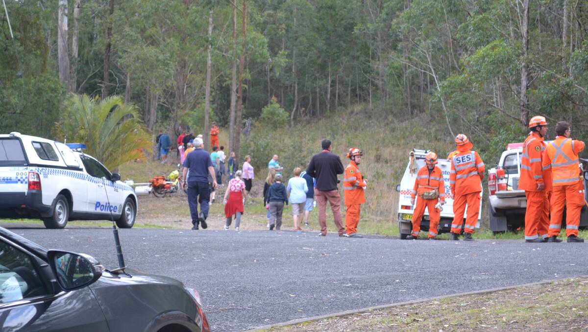Searchers were continuing to scour the Kendall bushland area searching for the missing three year old William Tyrell.