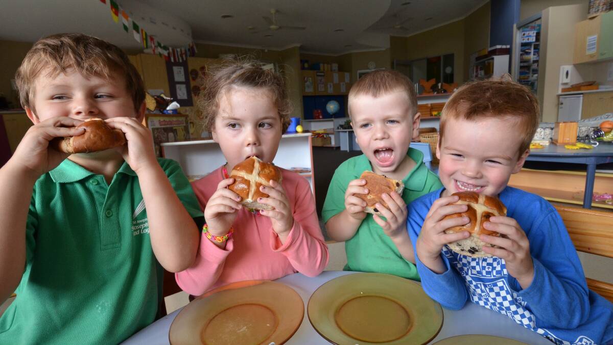 Hot cross bun experts: Sebastian Randle, Olivia Brown, Nace Ryan and Chaise Winn taste test a hot cross bun and share their thoughts about Easter.