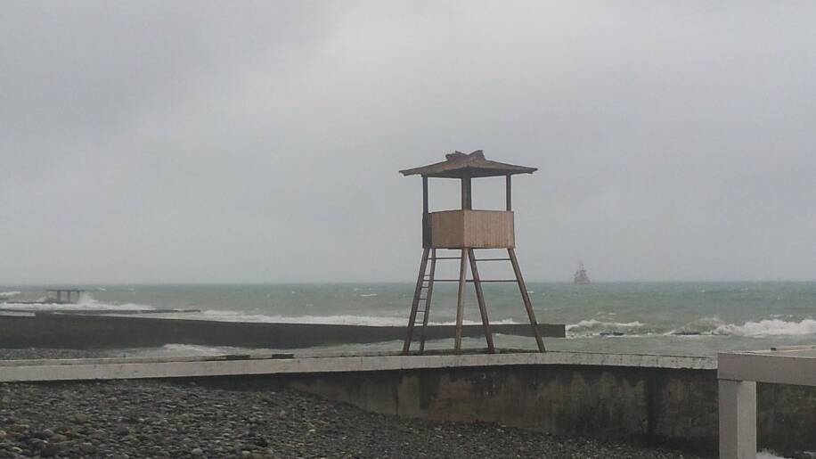A lifeguard tower on the "beach".