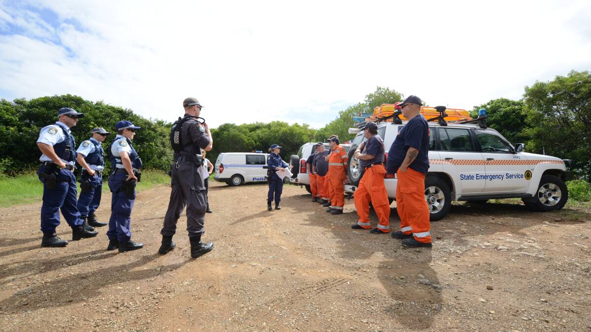 PHOTOS: Search continues for missing man near Forster