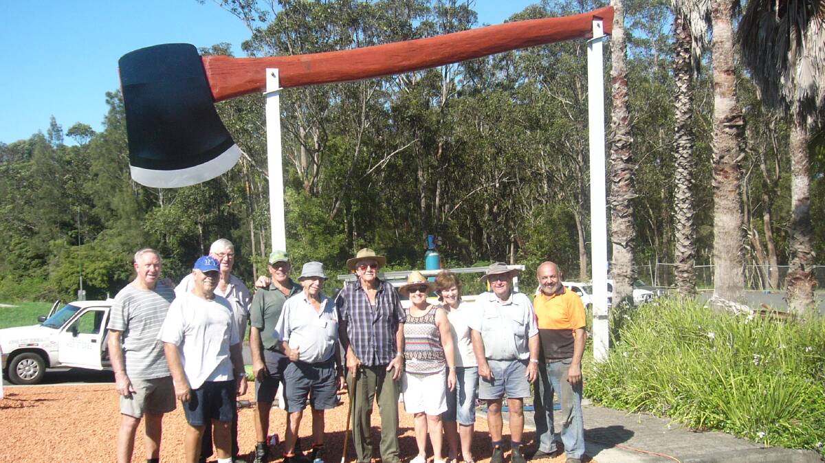 GREAT TEAM: Keith O'Connor - President Kendall Men's Shed, Peter Harper - Vice President, Carl Seckold - Grants Co-ordinator, Terry Duff, Jim Paynter, Bill Boyd, Faith Bell, Di Hayes, Barry Barr, Con Constantine who did the welding of the supports.