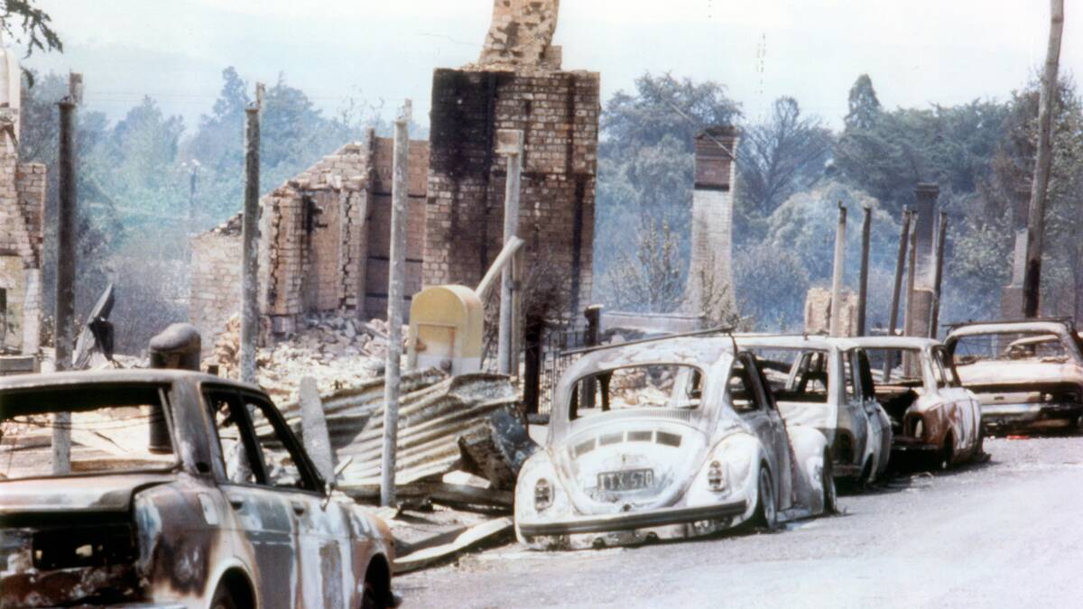 Aftermath of the Ash Wednesday fires in Mount Macedon, Victoria. Photo: FAIRFAX ARCHIVES