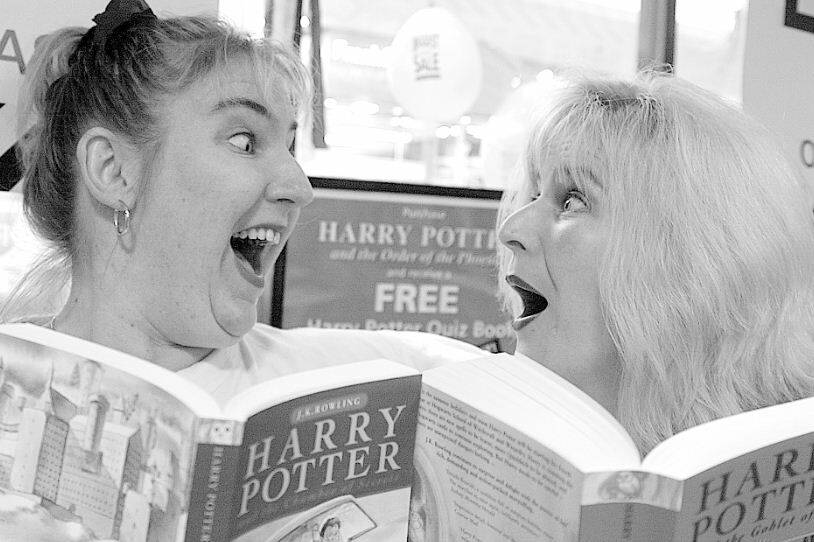 The newsmakers of 2003 ... Harry Potter fans.