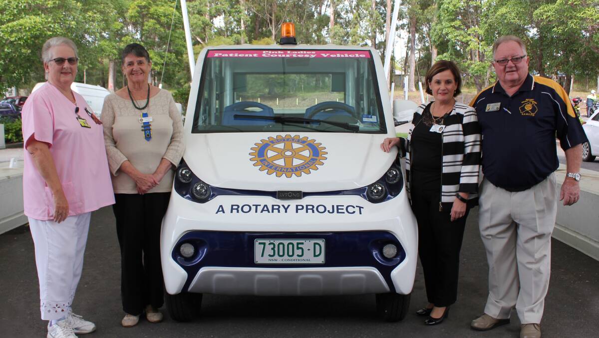 Pink Ladies Gabby Gregory and Joan Rose with Director of Nursing and Midwifery Penelope Pink and Rotary representative Ray White, at the vehicle's launch in 2018. Photo: supplied