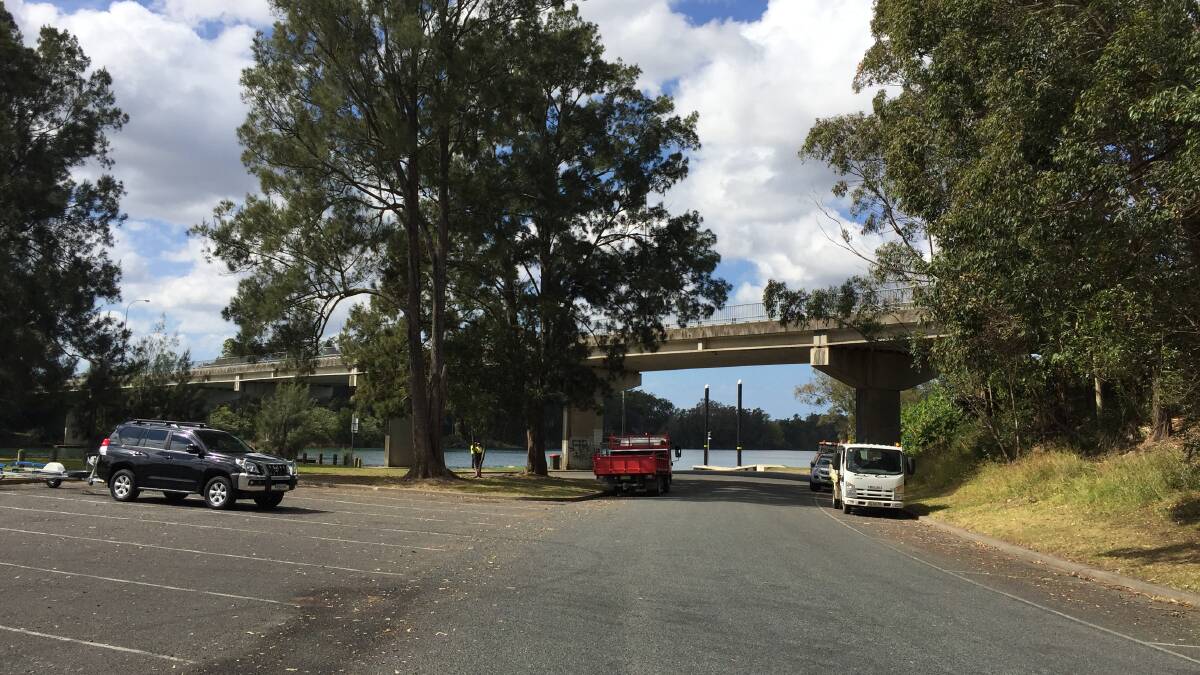 Council finally starts work to fix riverbank at Rocks Ferry reserve