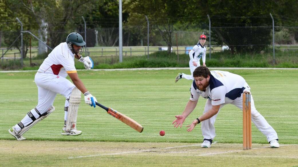 Ian Strauss tries to make his ground in a match against Nulla earlier this season. Picture by Penny Tamblyn
