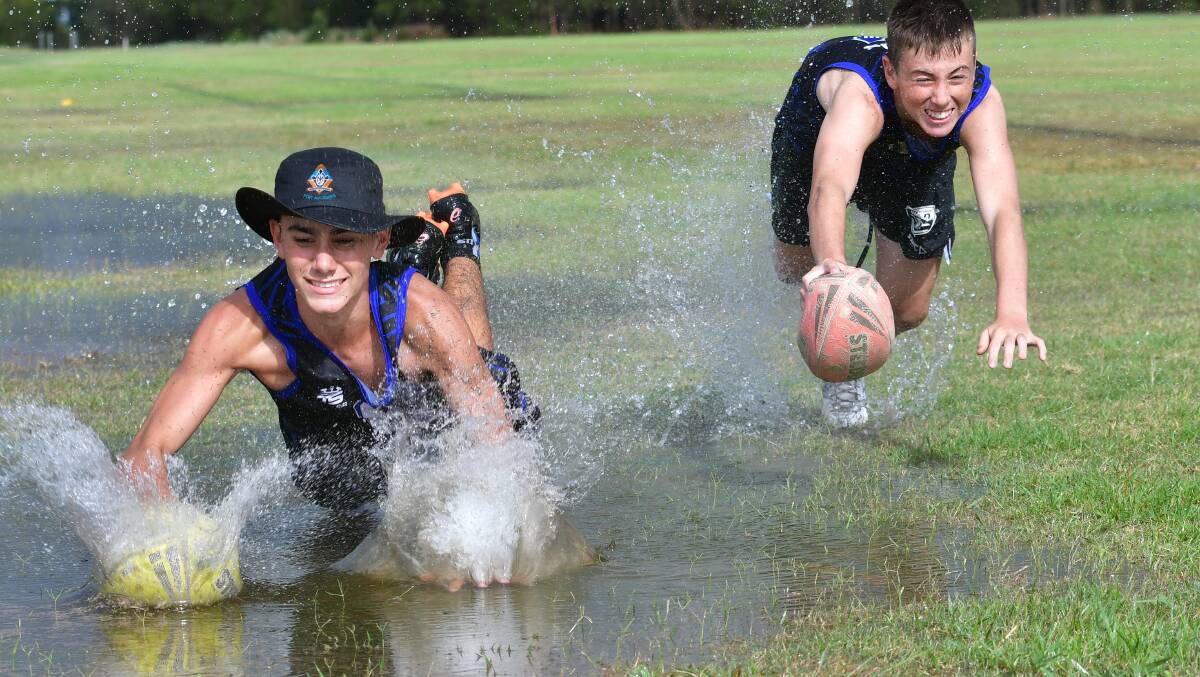 Splashing about: Tyrone Flanagan and Billy Sprague prepare for a potentially wet NSW Junior State Cup. Photo: Paul Jobber