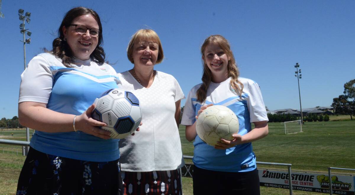 Daina Reid, Robyn Churchland and Ashleigh Fiene from Waratahs are looking forward to a women's soccer competition in Orange this year. Photo: Riley Krause