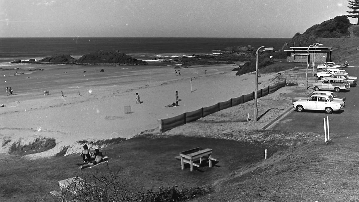 Hessian fence at Town Beach installed to protect newly planted grass, 1971.