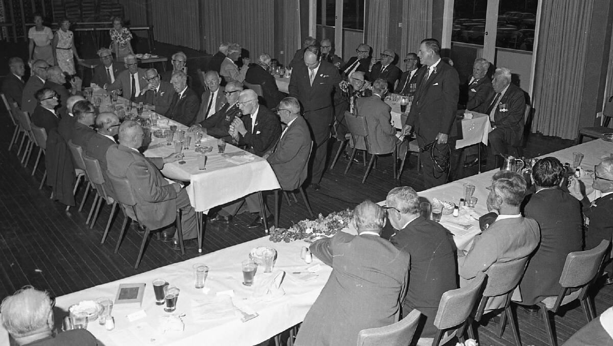  Dwindling numbers: Veterans enjoy the Remembrance Day reunion dinner, 1971.