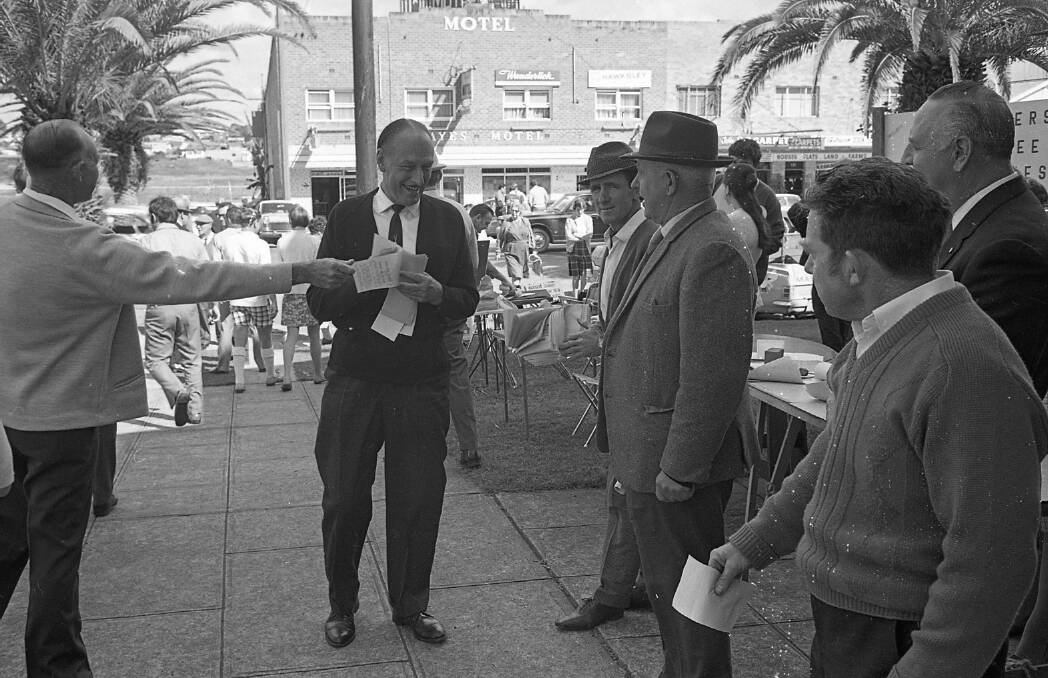 Who to vote for?: The scene outside a polling booth for the Municipal Council elections 1971. Photos: supplied by Port Macquarie Museum