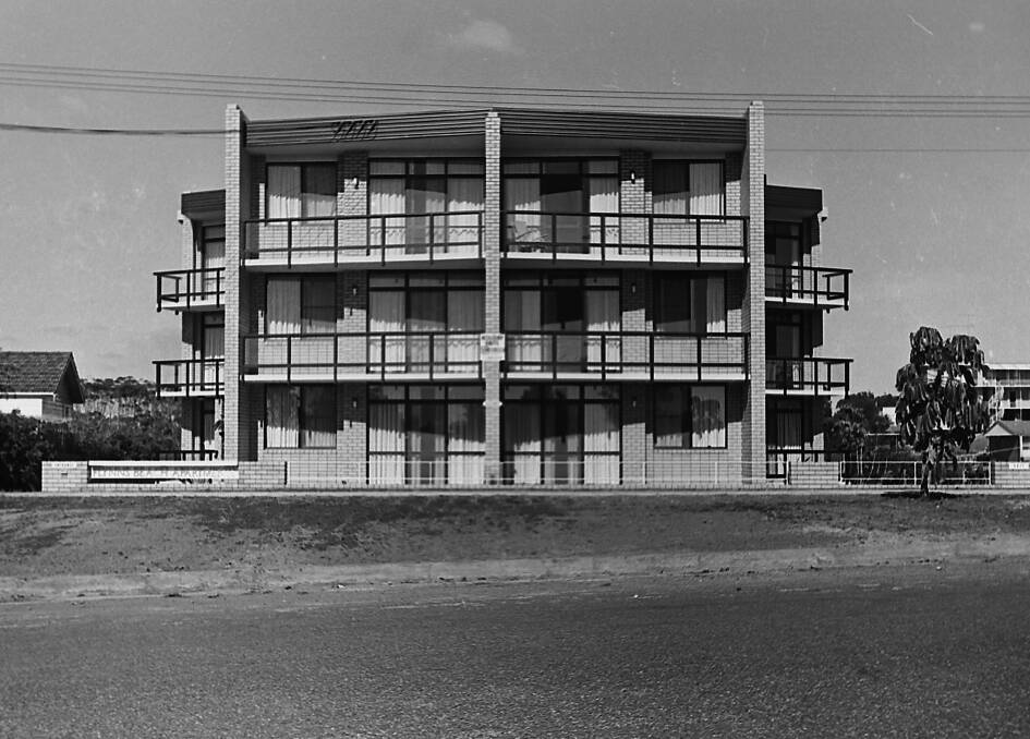 The newly built Flynns Beach Apartments on Pacific Drive, 1971.