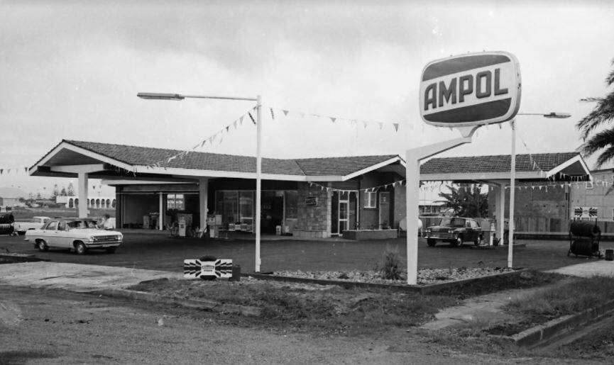 Architectural design: Ampols new service station - The Lodge, on Horton Street, 1971.