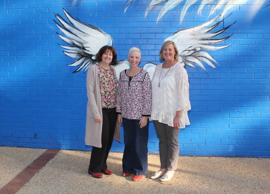 Mid North Coast Cancer Institute Social Worker Nicole Edwards with If We All Had Wings founders Skye Petho and Sue Jogever