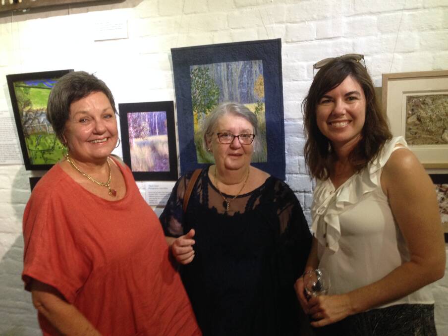 Textile and fibre artists Robyn Wallis and Sue Martin discuss their work with Rylee Dionigi.