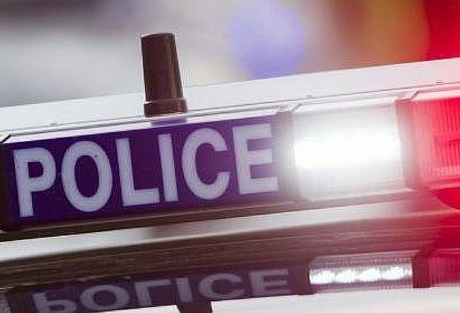 Sword-wielding thieves in armed hold-up; car stolen from Port Macquarie
