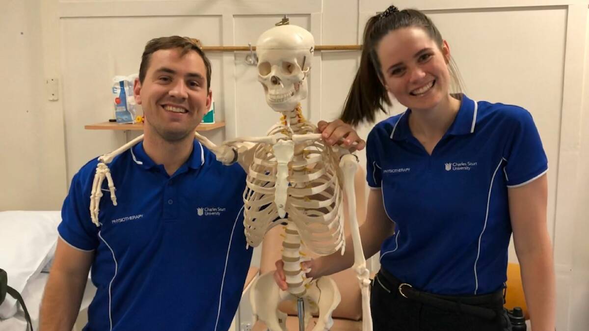 Cambridge McCormick has just been awarded a Bachelor of Physiotherapy (Honours) and a prestigious University Medal in recognition of her outstanding academic performance during her studies.