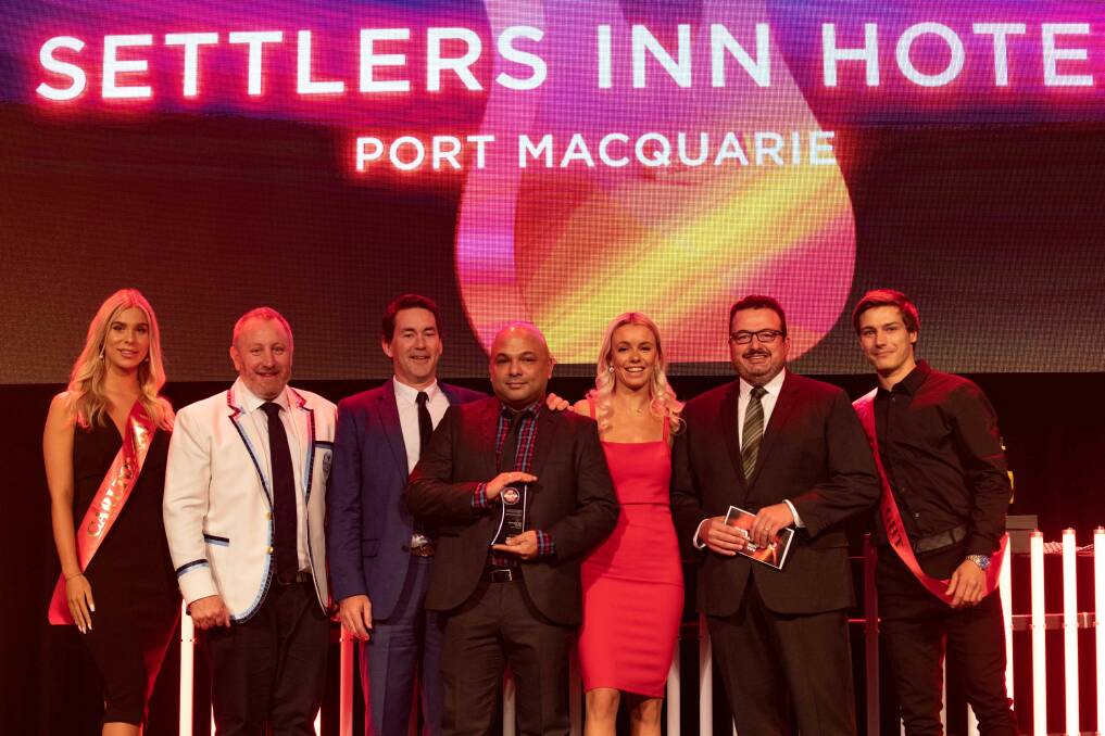 Winning team: Settlers Inn Hotel named the best regional local at the 2019 AHA NSW Awards for Excellence.