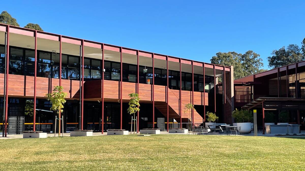 The $21 million campus addition includes a suite of world-class environmentally sustainable platform learning and teaching spaces; the Port Macquarie International Education Centre; a NSW Emergency Services training room; an Innovation Hub and co-working spaces, student support and amenity services facilities.