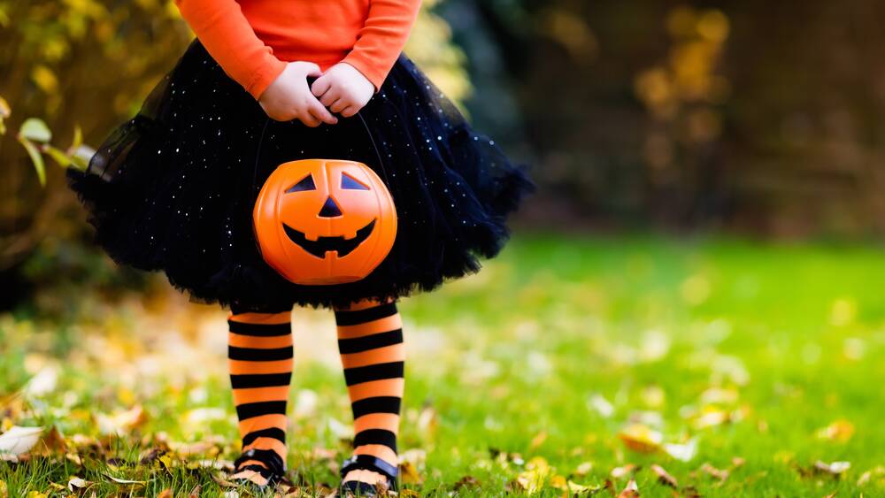 Your etiquette and safety guide to Halloween night