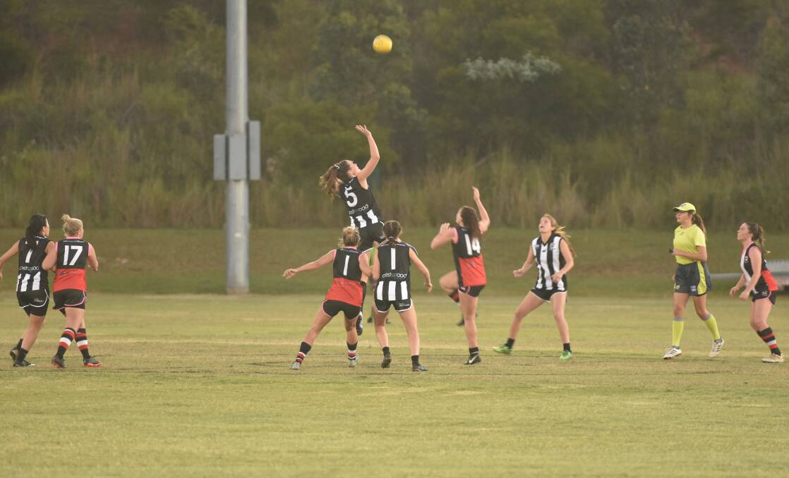 Port Macquarie: Magpies and Sawtell rucking last week.