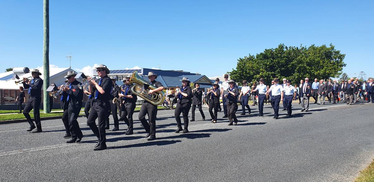 The Laurieton Anzac Day march ahead of the main service in 2021.