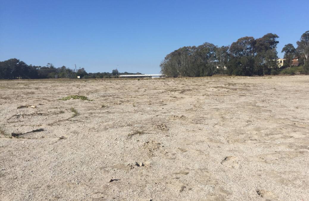 State of Lake Cathie: A dry lake bed has residents concerned.