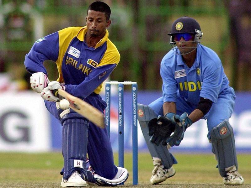 Former player Russel Arnold says Sri Lanka's Test squad may have trust issues.