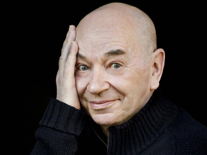 Lindsay Kemp the British dancer known for tutoring David Bowie and Kate Bush, has died.