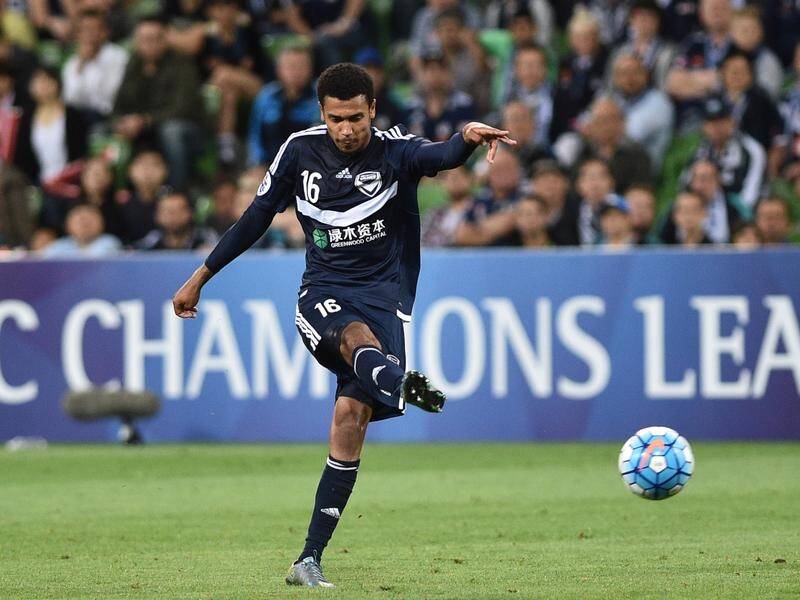 Former Melbourne Victory midfielder Rashid Mahazi is set for an A-League return with Western Sydney.