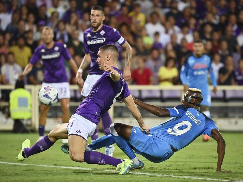 Fiorentina and Napoli couldn't be separated, drawing 0-0 in their Serie A tussle in Florence. (AP PHOTO)