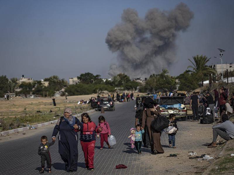 Residents fear attacks in Khan Younis could foreshadow an Israeli ground operation in southern Gaza. (AP PHOTO)