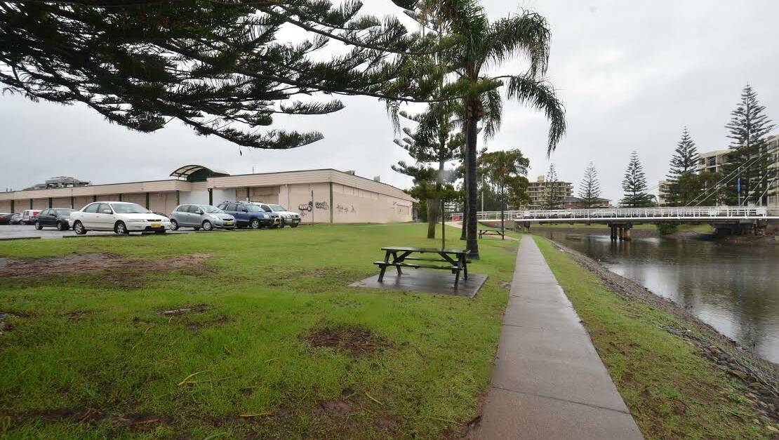 Woolworths outlined its amended proposal for a key Port Macquarie site during a meeting on Monday night.