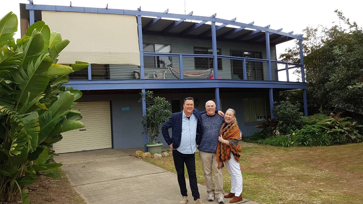Escape From the City host Simon Marnie guides western Sydney retirees Kim and Graham on their hunt for a house in the Shoalhaven region of the NSW South Coast.