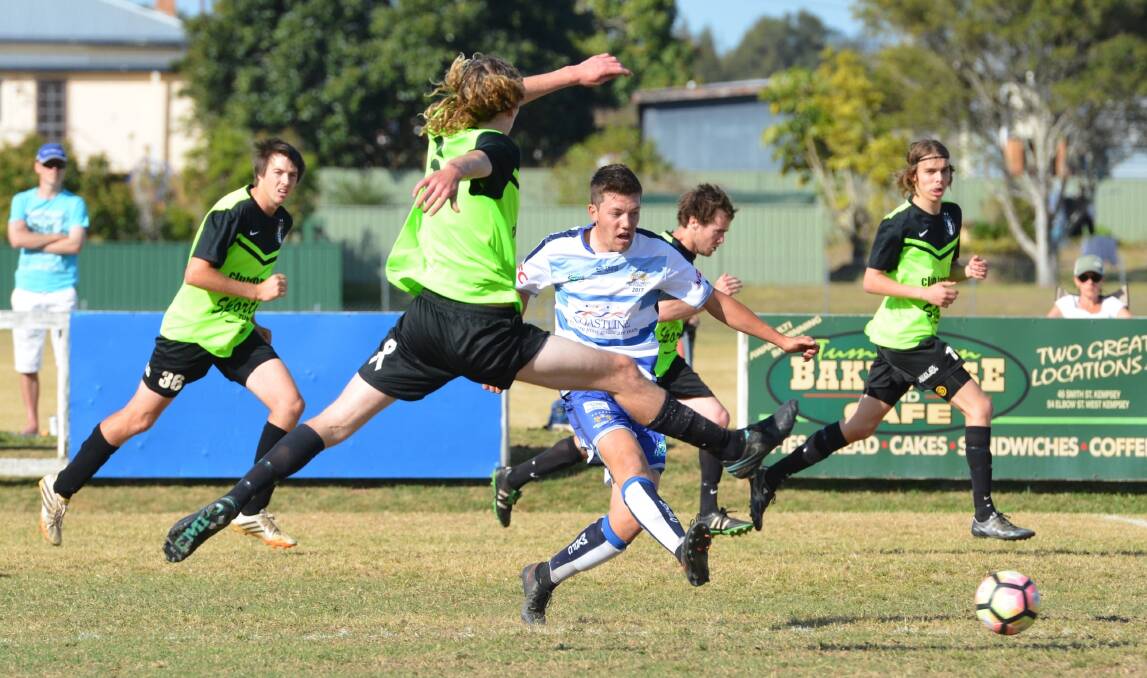 Macleay Valley Rangers face off with Wallis Lake.