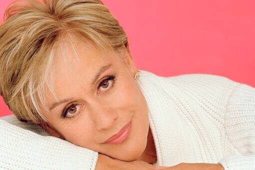  Dame Kiri Te Kanawa, New Zealand’s beloved soprano, on possibly her last great tour, will be gracing the Glasshouse stage in 2013. Tickets are extremely limited.